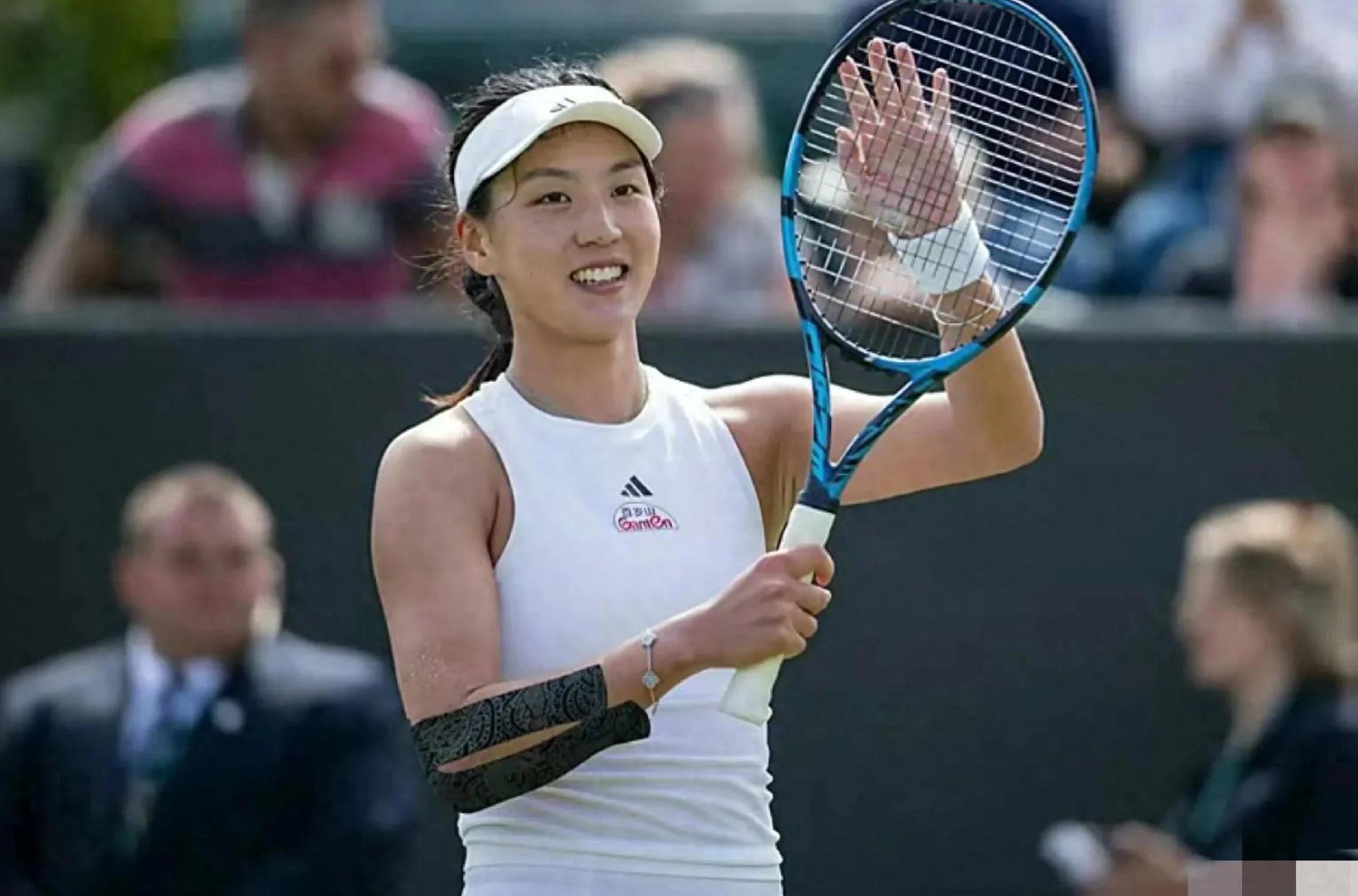 温网女单签表：郑钦文与萨巴伦卡同半区王欣瑜遇强敌的简单介绍