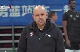 苏群：打日本才是真正考验朱彦硕：双塔亚洲无人能挡